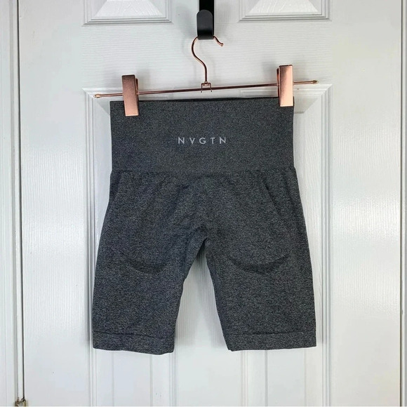 NVGTN Pants - NVGTN Women’s Size XS Gray Contour Seamless Shorts